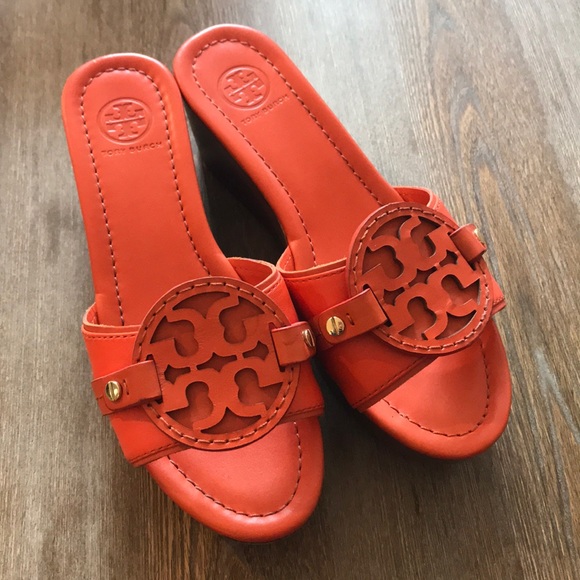 Tory Burch Sandals - Picture 1 of 4